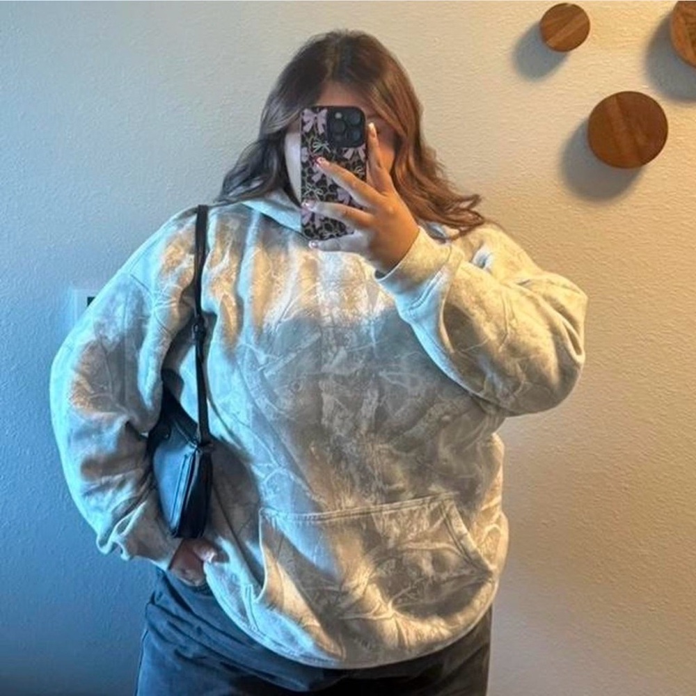 Abercrombie & Fitch Women's Cream Hoodie Sweater